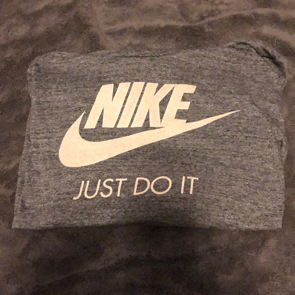 Nike sweat shirt